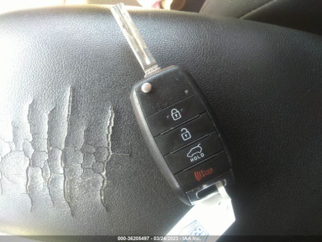 KNDJN2A24G7243801 KIA Soul Base