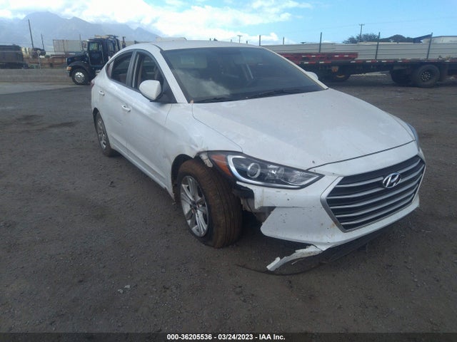 Hyundai ELANTRA SE 2018 5NPD74LF4JH276139 main image