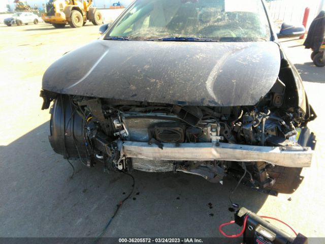KNDCC3LC8H5068024 KIA NIRO EX