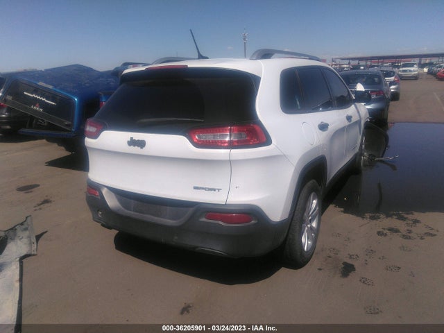 1C4PJLAB3FW689275 Jeep Cherokee Sport