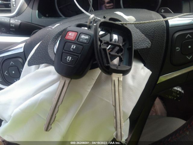 4T1BF1FK0HU371911 Toyota CAMRY SE