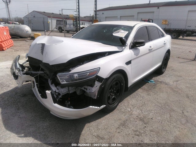 Ford Police Interceptor 2018 1FAHP2MK5JG101314 Image 2