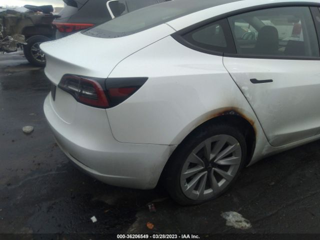 5YJ3E1EA4PF413637 Tesla MODEL 3