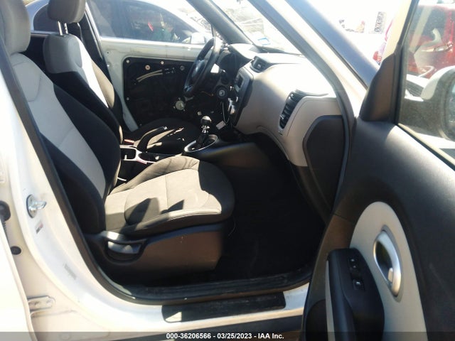 KIA Soul Base 2014 KNDJN2A27E7093535 Image 6