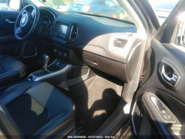 3C4NJCBB2JT368557 Jeep Compass Latitude
