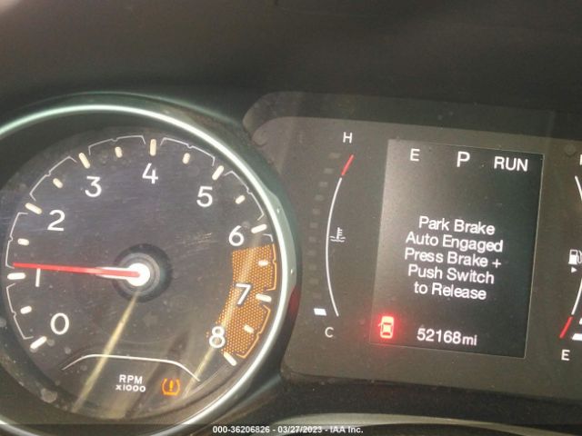 3C4NJCBB2JT368557 Jeep Compass Latitude