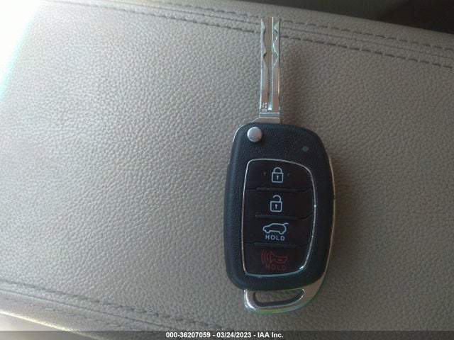 Hyundai TUCSON SE 2017 KM8J23A44HU443401 Image 3