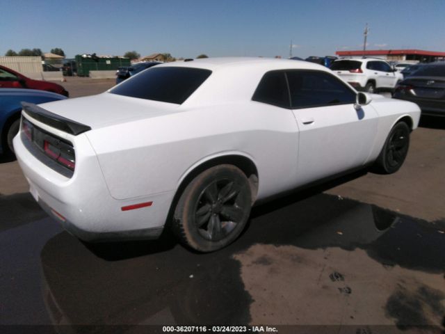 2C3CDZAG9FH894641 Dodge Challenger Sxt