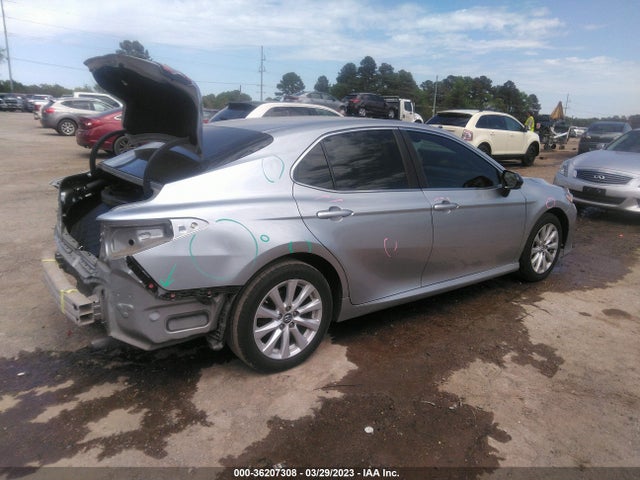 Toyota CAMRY LE 2018 4T1B11HK4JU648321 Image 4