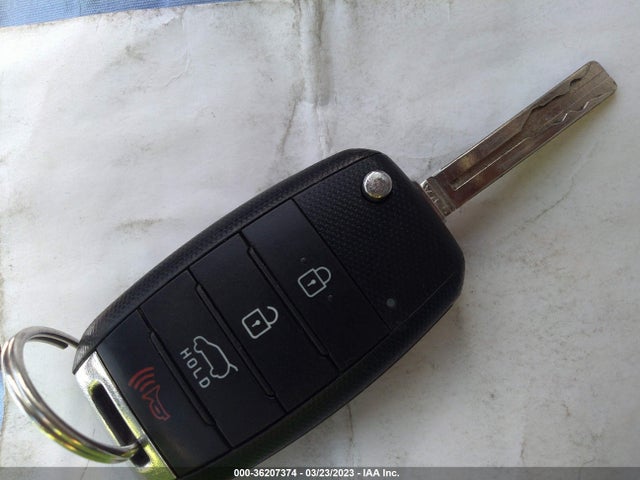 KIA Soul Base 2016 KNDJN2A25G7391746 Image 11