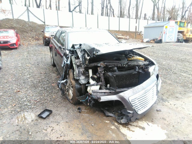 2C3CCARG9EH273522 Chrysler 300