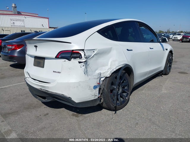 Tesla Model Y Long Range 2021 5YJYGDEE9MF071053 Image 5