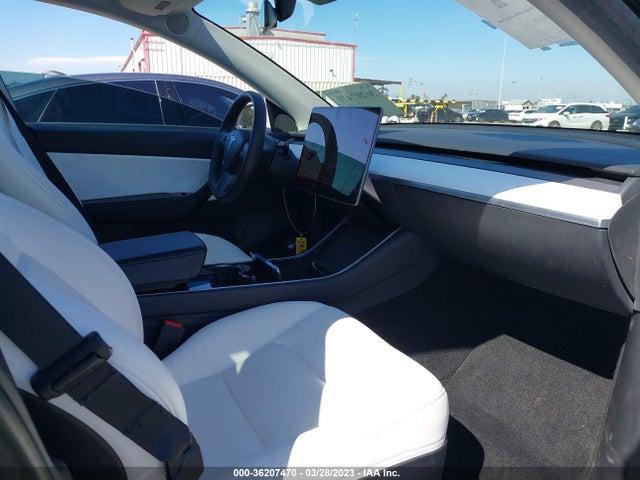 Tesla Model Y Long Range 2021 5YJYGDEE9MF071053 Image 6