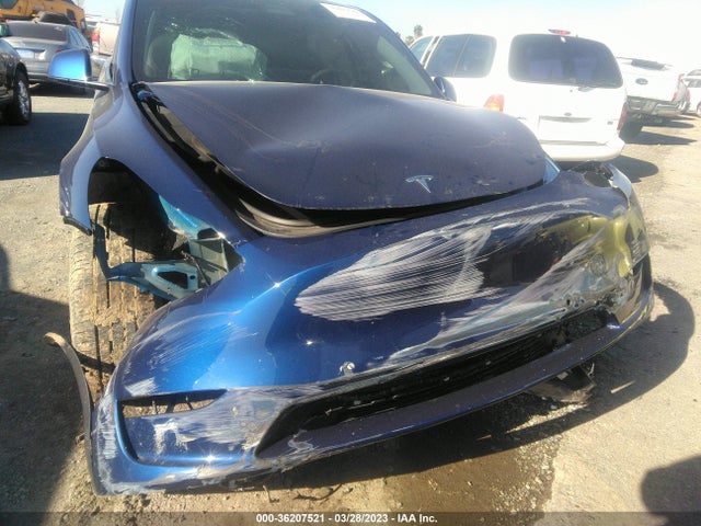 Tesla Model Y Long Range 2021 5YJYGDEE8MF204594 Image 6