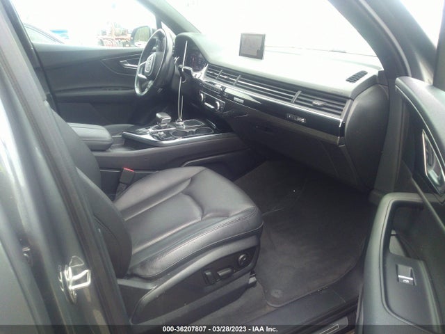 WA1VAAF70JD018077 Audi Q7 Prestige