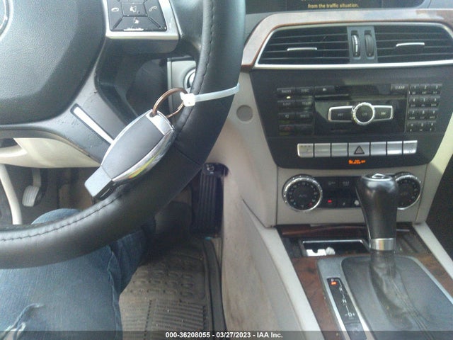 Aukcja sprzedaży 2012 Mercedes-benz C-class C 250, vin: WDDGF4HB0CR235773, numer aukcji: 36208055