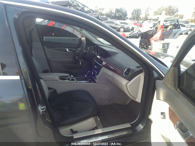 Aukcja sprzedaży 2012 Mercedes-benz C-class C 250, vin: WDDGF4HB0CR235773, numer aukcji: 36208055