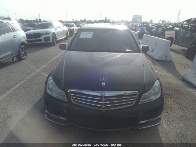 Aukcja sprzedaży 2012 Mercedes-benz C-class C 250, vin: WDDGF4HB0CR235773, numer aukcji: 36208055