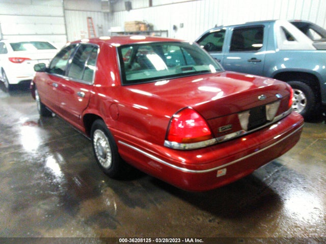 2000 FORD CROWN VICTORIA VIN: 2FAFP73W7YX135705
