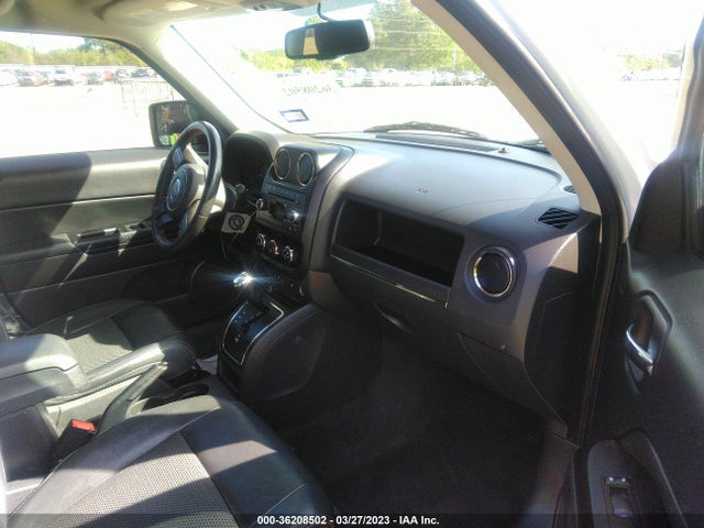 1C4NJPBA8HD211761 Jeep Patriot Sport Se