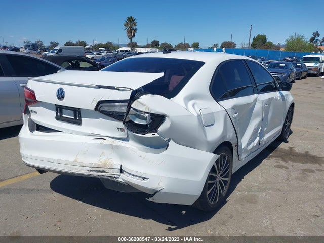 3VWD17AJ3GM346949 Volkswagen Jetta Sedan 1.8t Sport