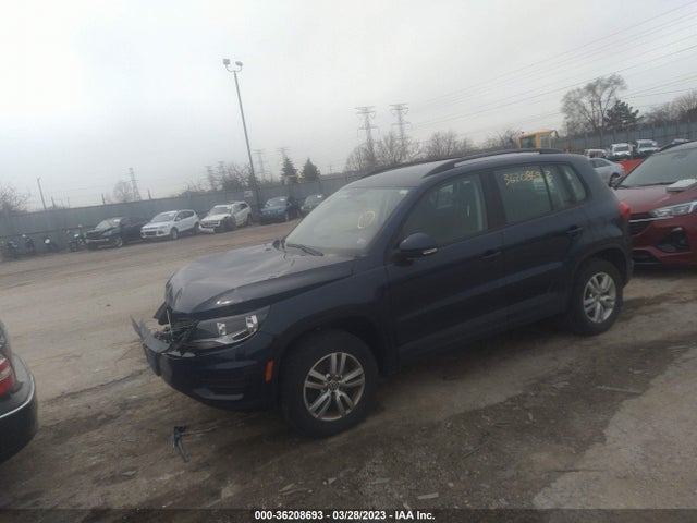 WVGAV7AX8GW604585 Volkswagen TIGUAN S