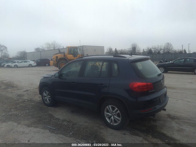 WVGAV7AX8GW604585 Volkswagen TIGUAN S