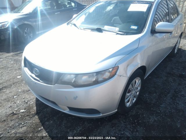 KNAFT4A2XA5040726 KIA FORTE LX