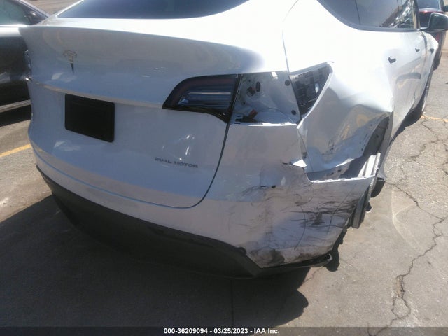 Tesla Model Y Long Range 2023 7SAYGAEEXPF622841 Image 6