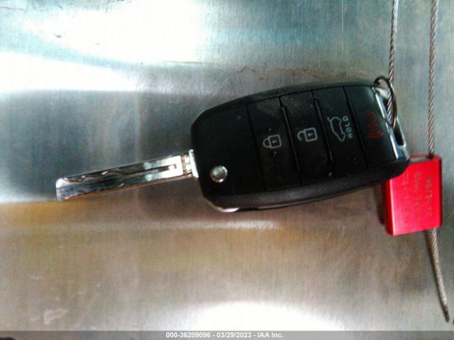 KNDJN2A26K7664962 KIA Soul Base