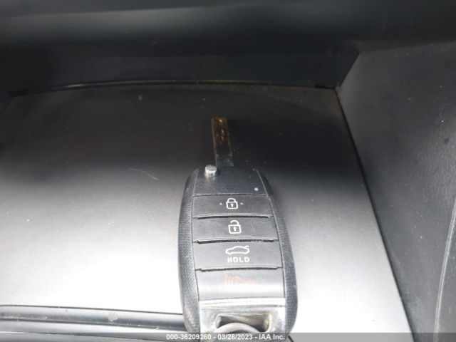 5XXGT4L38KG282862 KIA Optima Lx