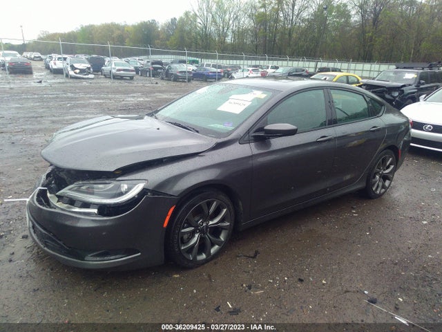 1C3CCCBG4FN673390 Chrysler 200 S