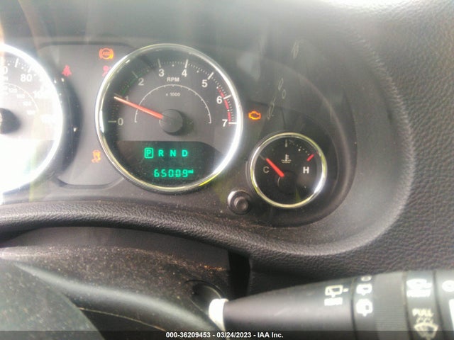 1C4HJWEG4JL900652 Jeep Wrangler Jk Unlimited Sahara