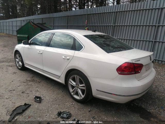 Volkswagen Passat 2014 1VWCT7A37EC053416 Image 4