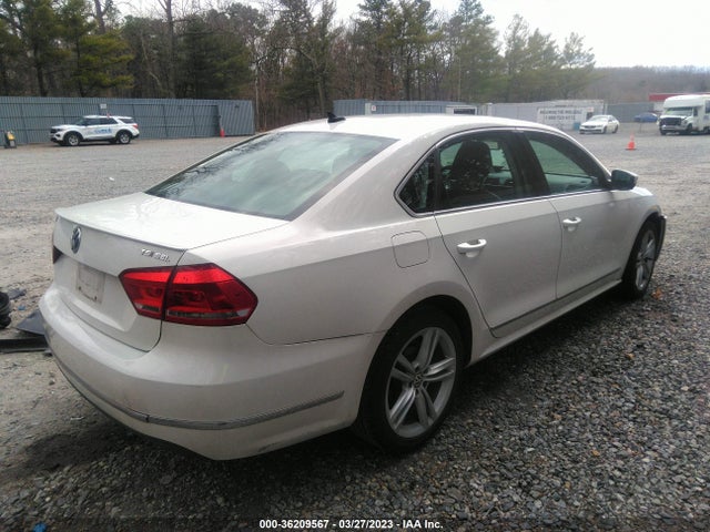 Volkswagen Passat 2014 1VWCT7A37EC053416 Image 5