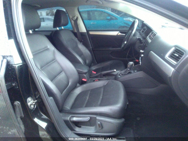3VWD17AJ3EM313012 Volkswagen Jetta Sedan Se