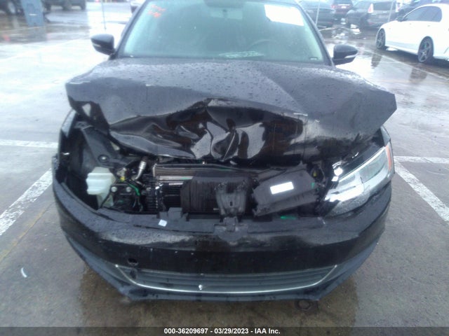 3VWD17AJ3EM313012 Volkswagen Jetta Sedan Se