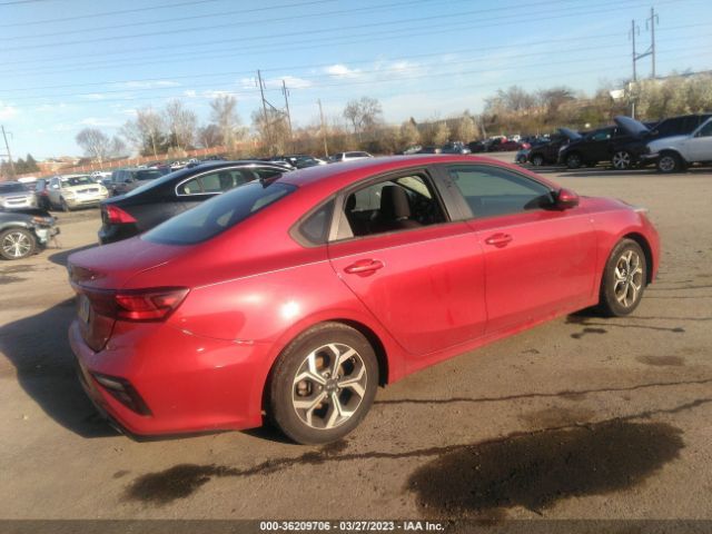 3KPF24AD8KE117686 KIA Forte Lxs