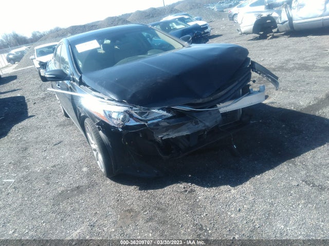2016 Hyundai Azera, VIN: KMHFH4JG8GA520081