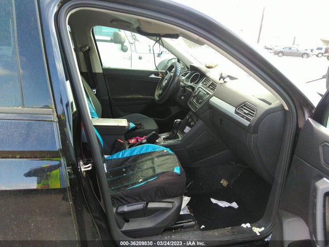 3VV0B7AX9LM082070 Volkswagen TIGUAN S