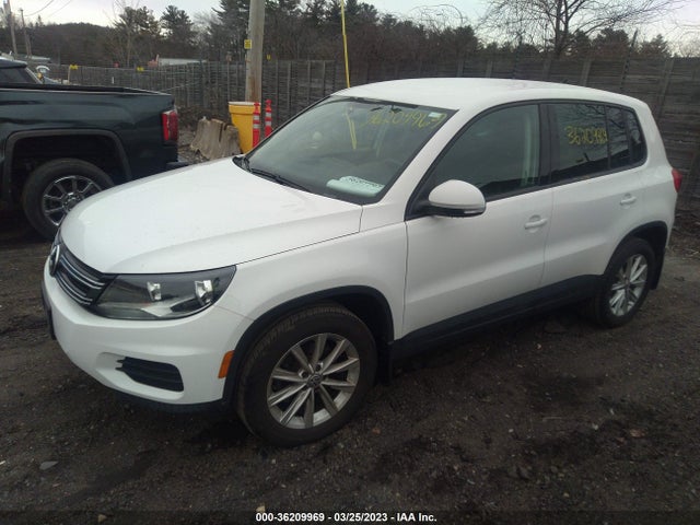 Volkswagen TIGUAN SE 2014 WVGBV3AX2EW546953 Image 2