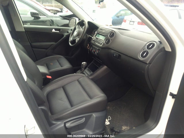 Volkswagen TIGUAN SE 2014 WVGBV3AX2EW546953 Image 5