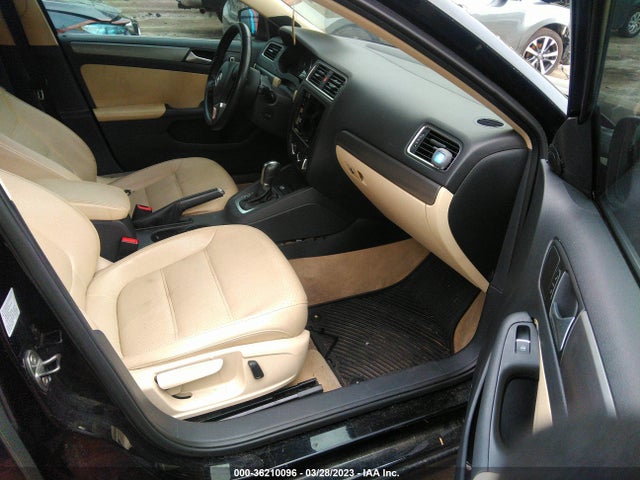 3VWLL7AJ7EM363482 Volkswagen Jetta Sedan Tdi W/premium/nav