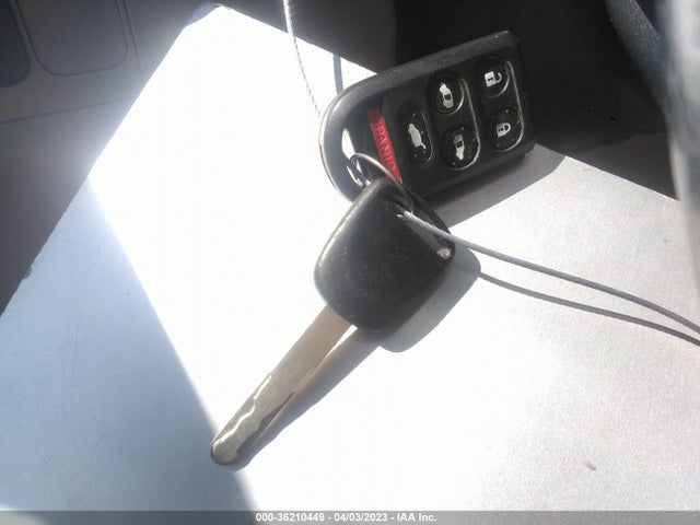 2005 HONDA ODYSSEY TOURING VIN: 5FNRL38825B120921