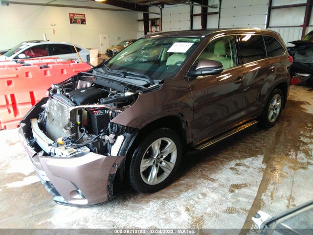 Toyota Highlander Limited 2018 5TDYZRFH1JS254633 Image 2