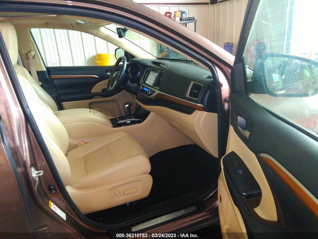 Toyota Highlander Limited 2018 5TDYZRFH1JS254633 Image 7