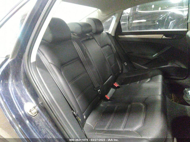 1VWAT7A34FC027347 Volkswagen Passat 1.8t Wolfsburg Ed