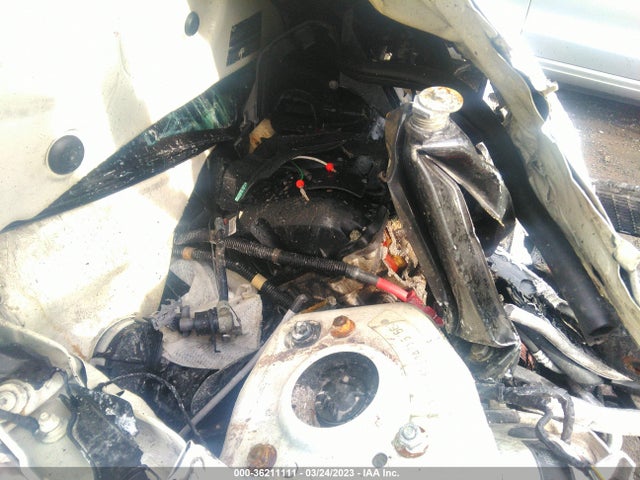 2010 MINI COOPER CLUBMAN WMWML3C51ATX51560 Photo 9