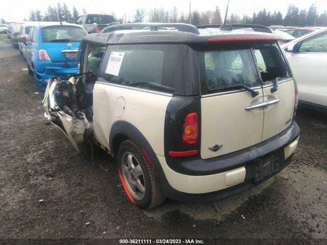 2010 MINI COOPER CLUBMAN WMWML3C51ATX51560 Photo 2