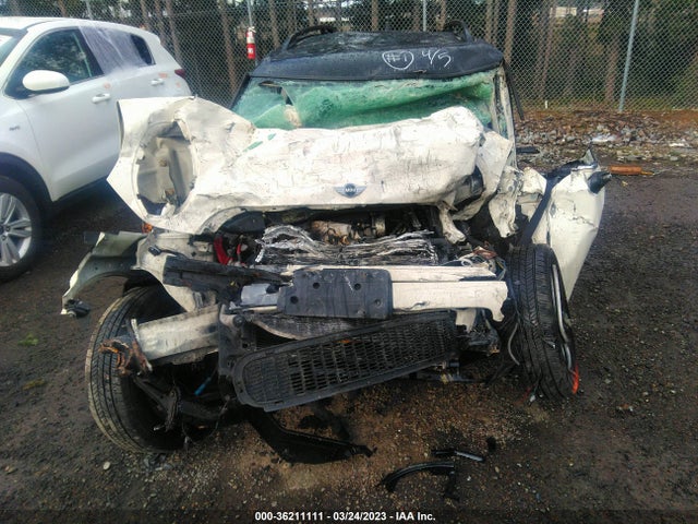 2010 MINI COOPER CLUBMAN WMWML3C51ATX51560 Photo 5